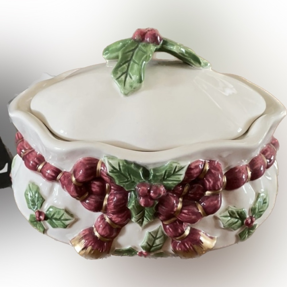 ❤️🎄 FITZ AND FLOYD | Ceramic Box | Deck the Halls | Burgundy and Cream 🎄❤️
